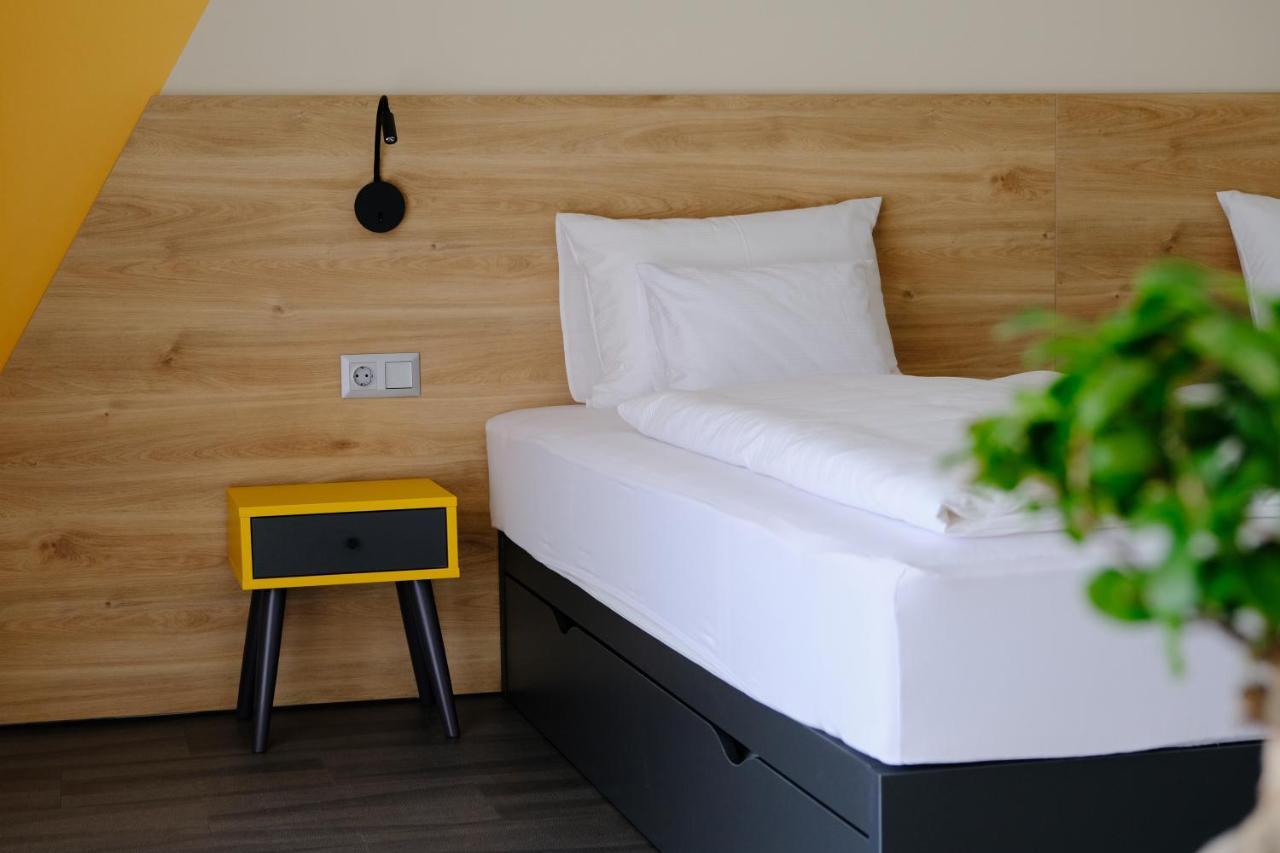 Kiraly Park Hotel سزومباثيلي المظهر الخارجي الصورة
